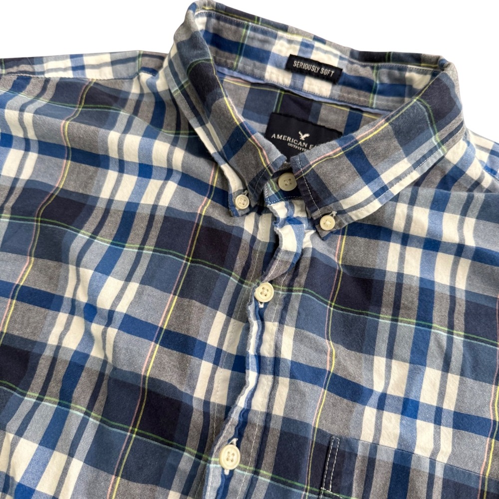 American Eagle Mens XL Blue Plaid Short Sleeve Button Down Shirt Seriously Soft